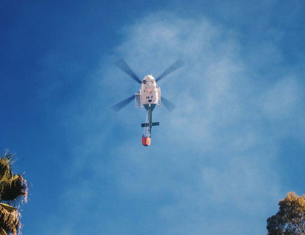 helikopter,spasavnje,Photo by Maxime Gauthier